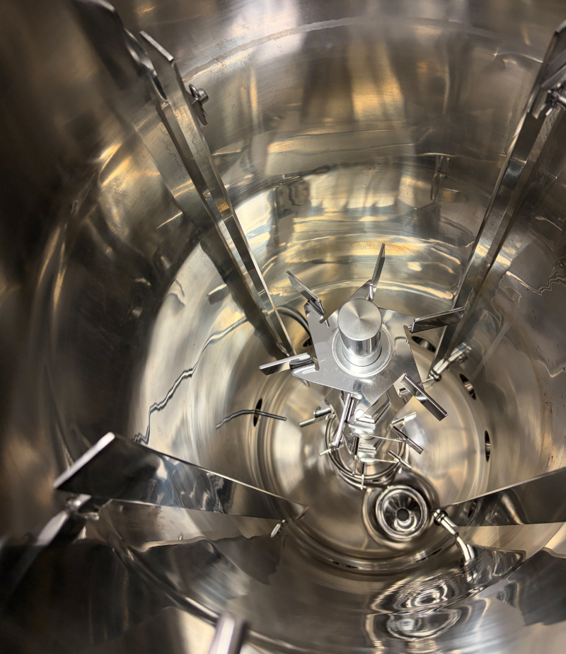 Eppendorf BioFlo 610 pilot-scale fermenter vessel at Growth Curve Bio.